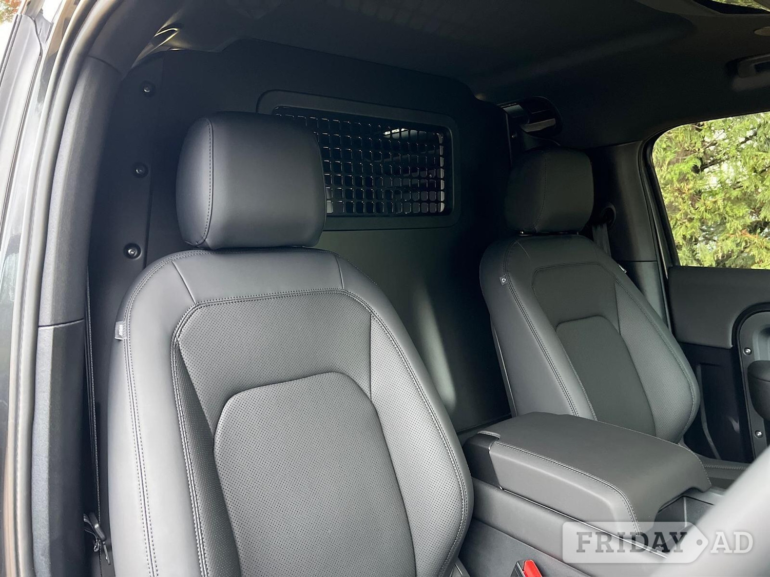 Land Rover Defender 90 2026 - Vans & Commercial Vehicles