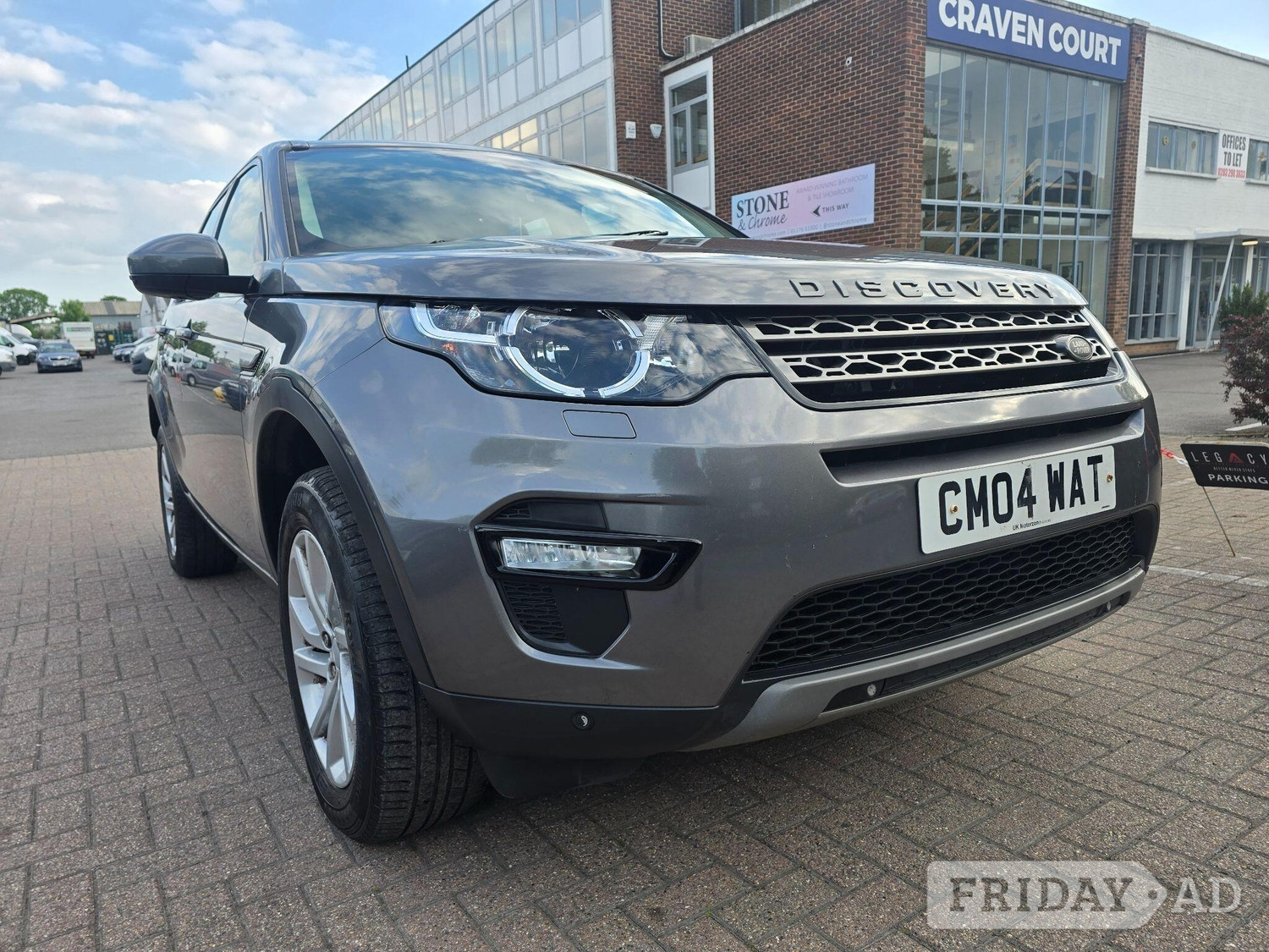 Land Rover Discovery Sport 2017 in Camberley