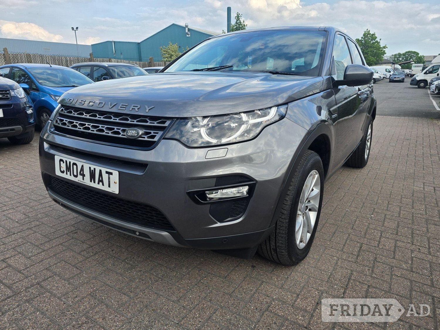 [ berth ]Land Rover Discovery Sport