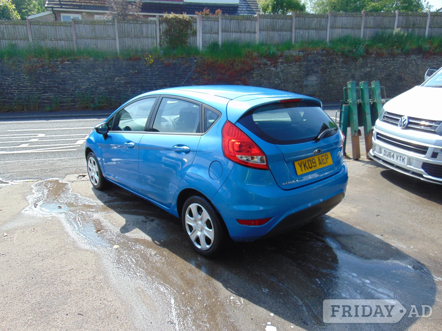 [ berth ]Ford Fiesta