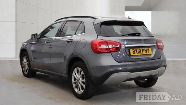 [ berth ]Mercedes-Benz GLA