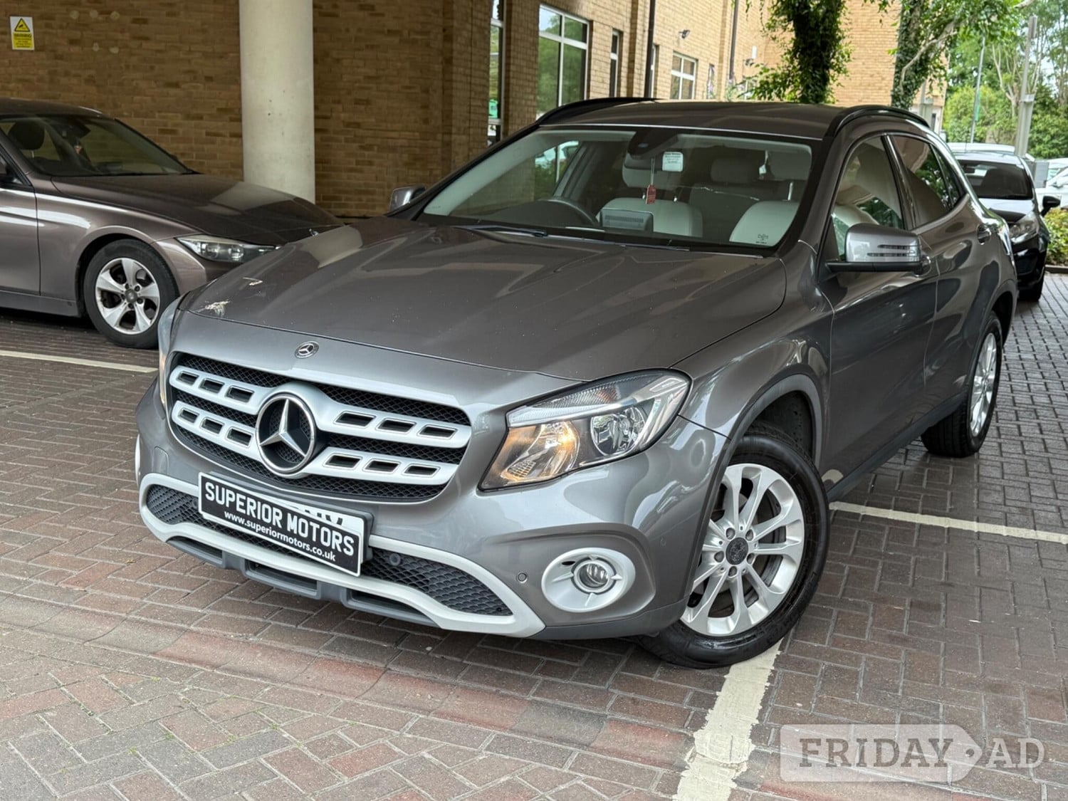 [ berth ]Mercedes-Benz GLA