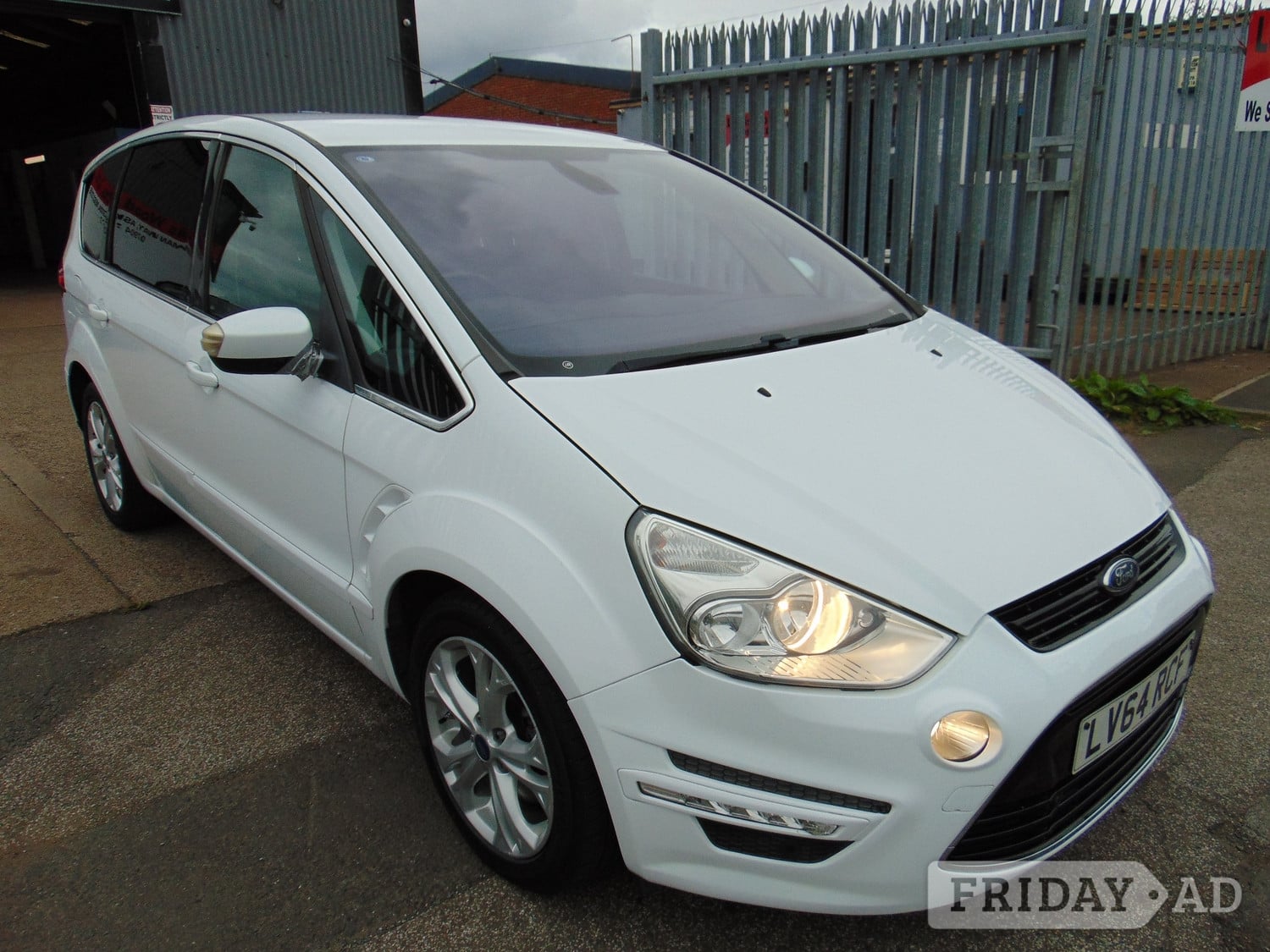 Ford S-Max 2014 in Ashington