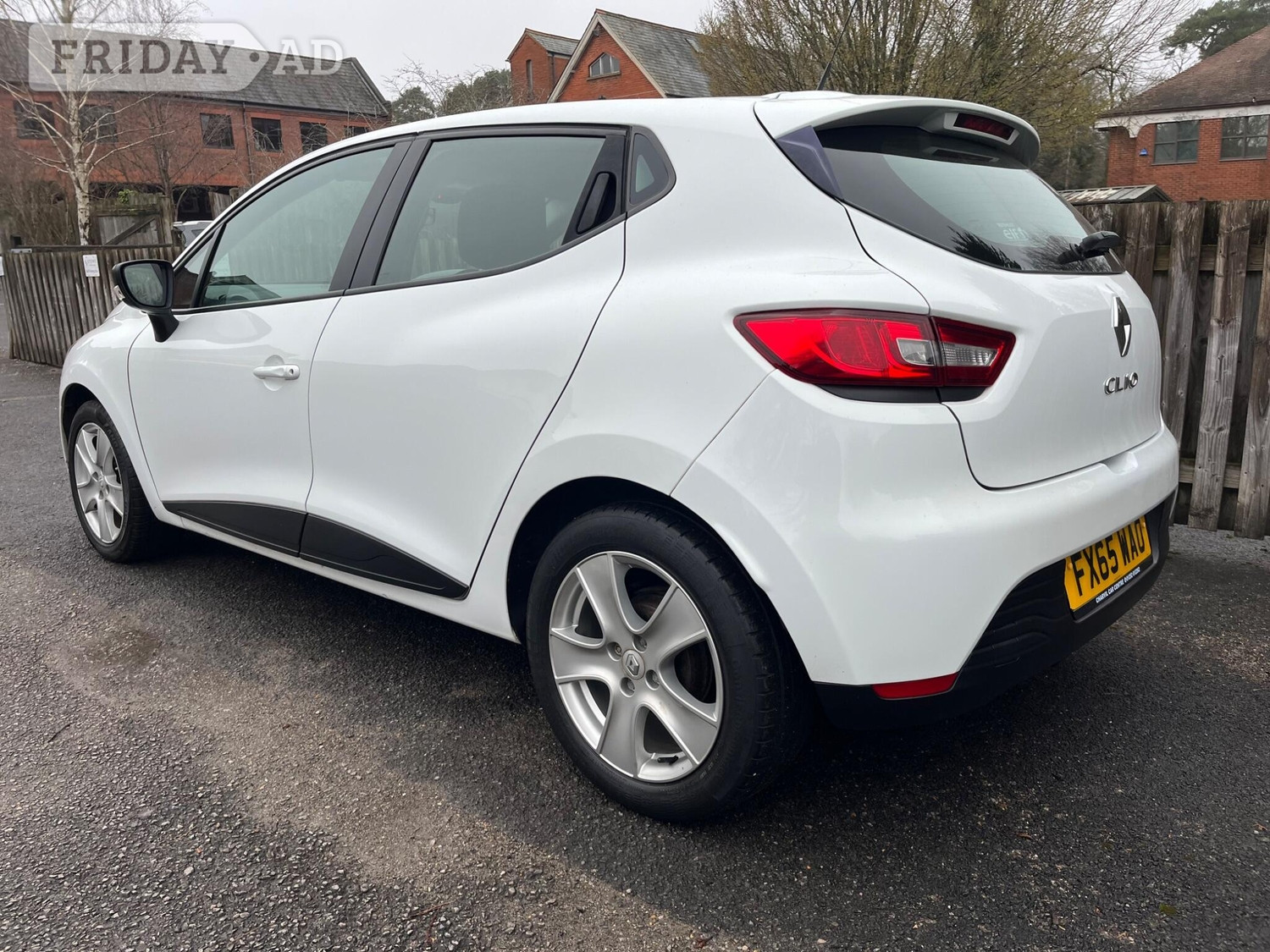 [ berth ]Renault Clio