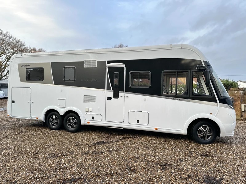 Dethleffs GLOBETROTTER XLI 7850 DBM PREMIUM Halstead