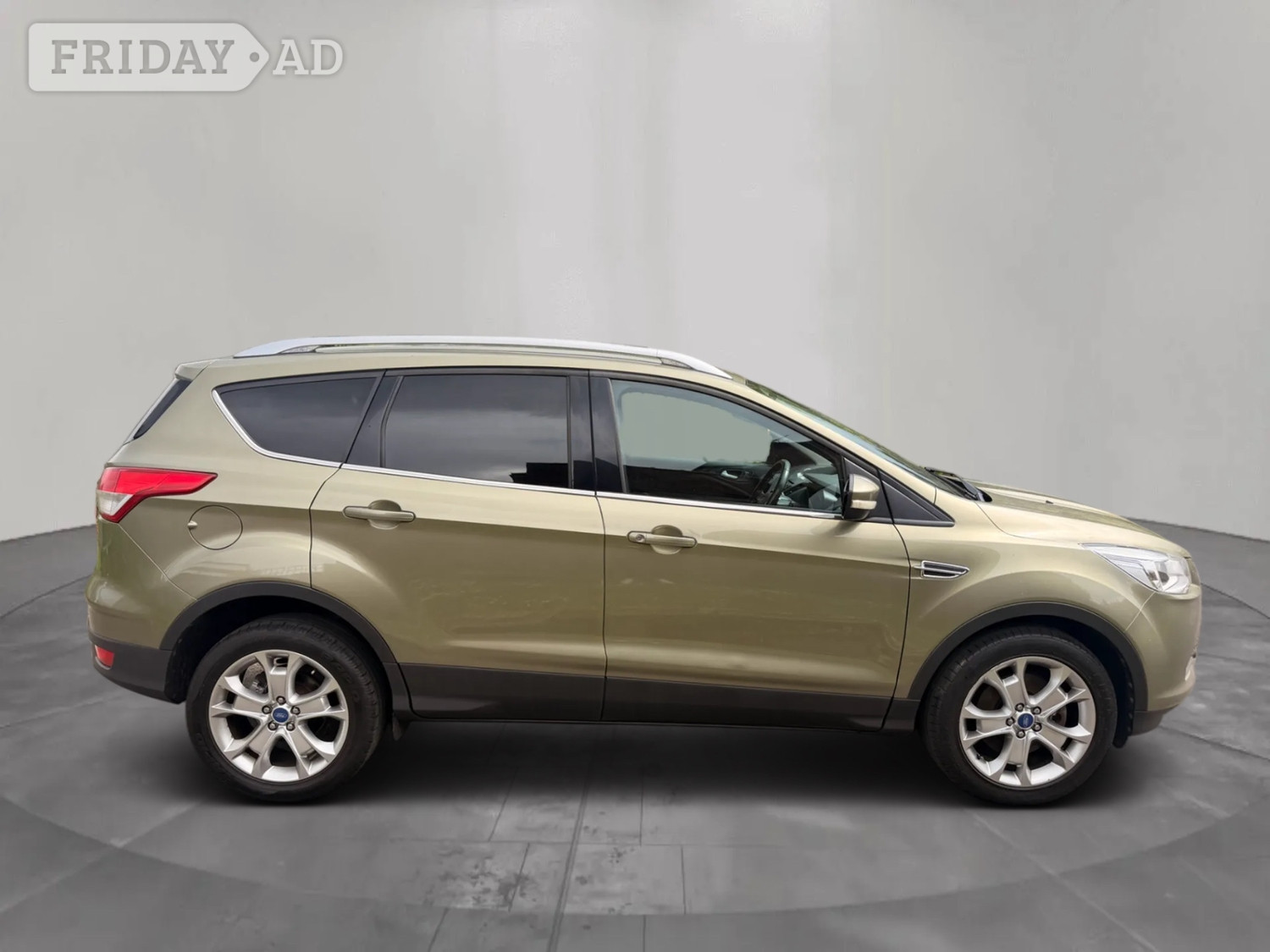 [ berth ]Ford Kuga