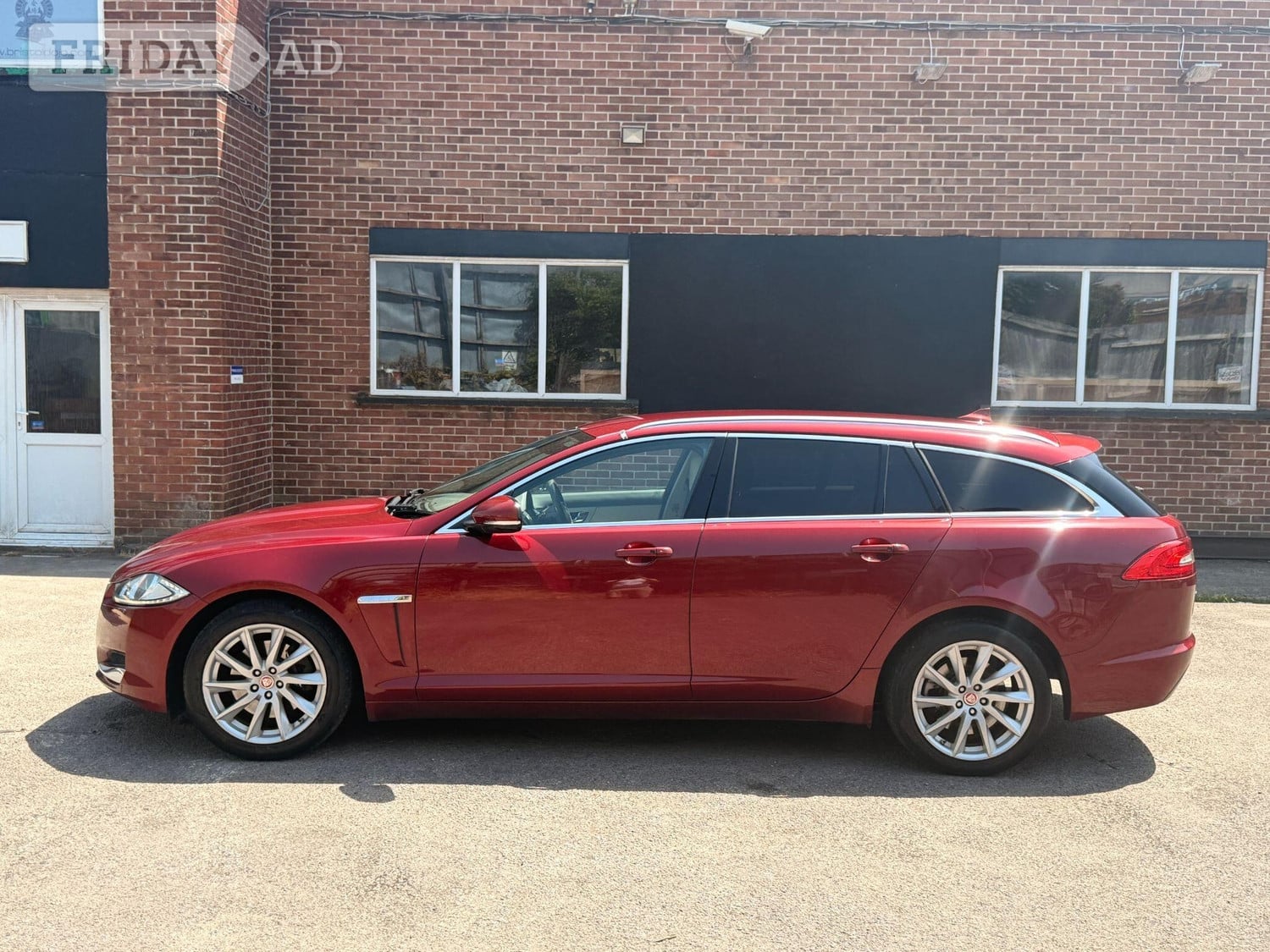 [ berth ]Jaguar XF