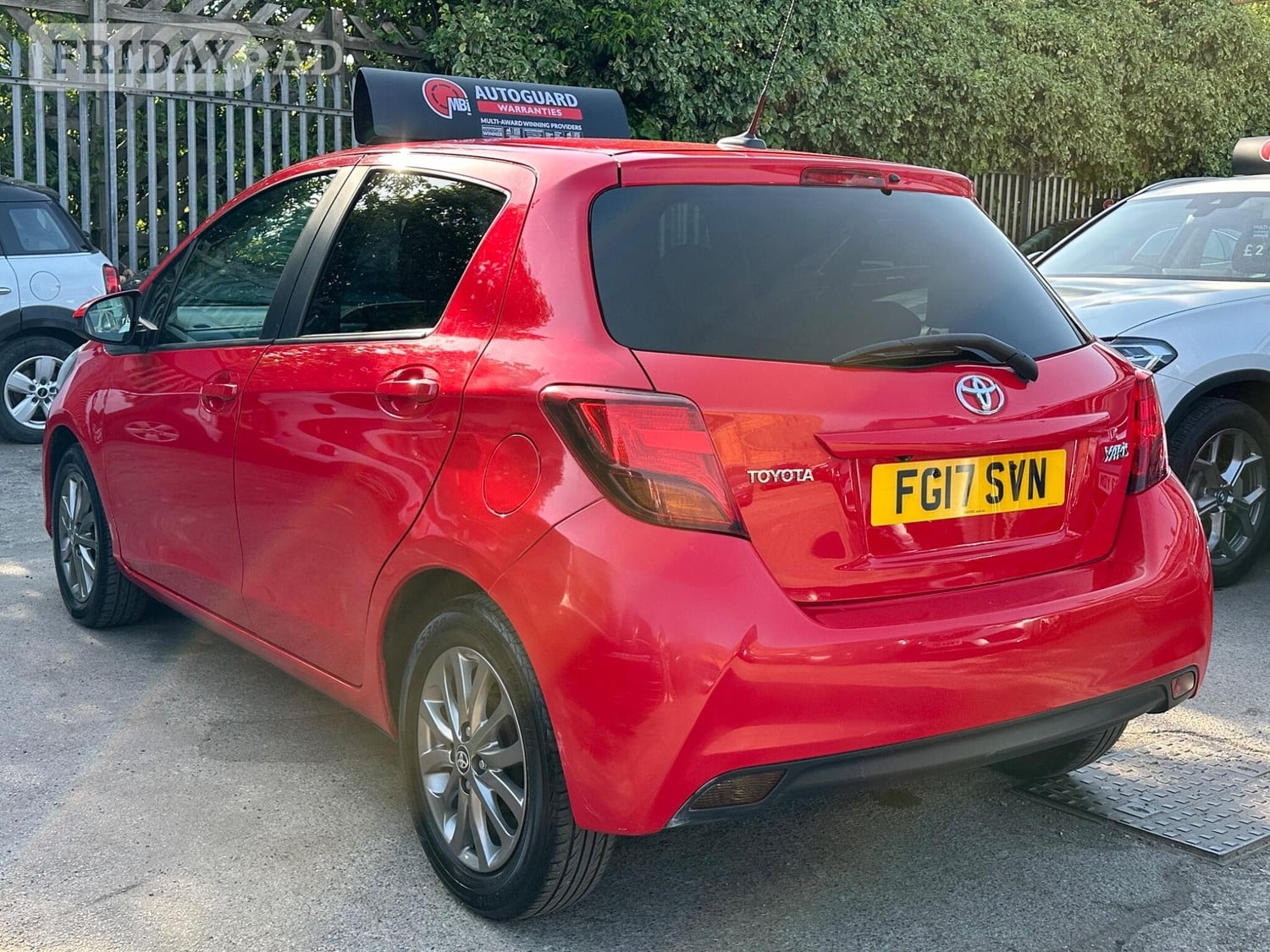 Toyota Yaris 2017 - Cars
