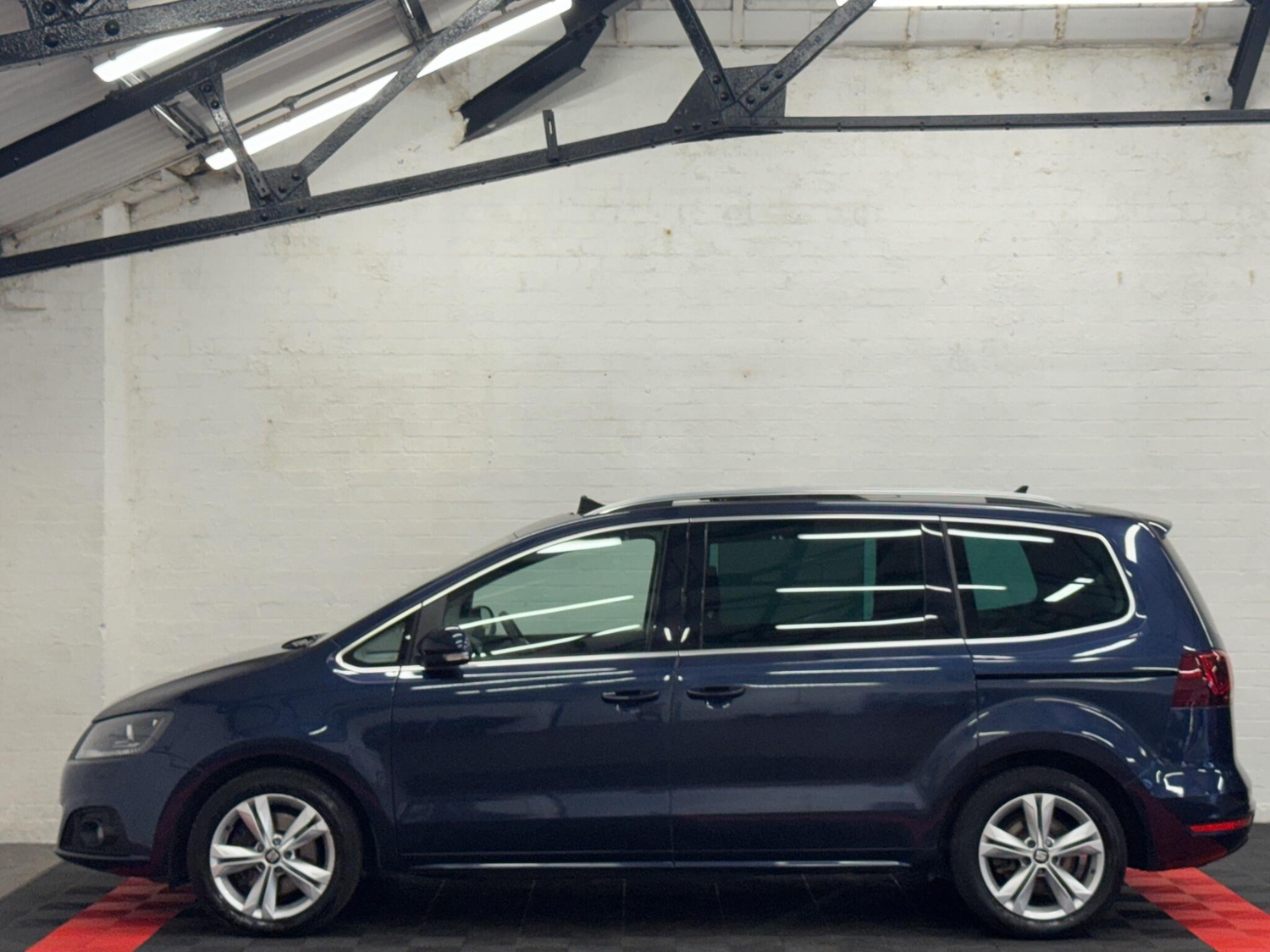 [ berth ]SEAT Alhambra