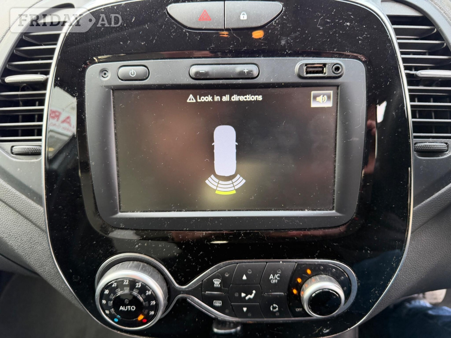 Renault Captur 2019 - Cars in Sutton