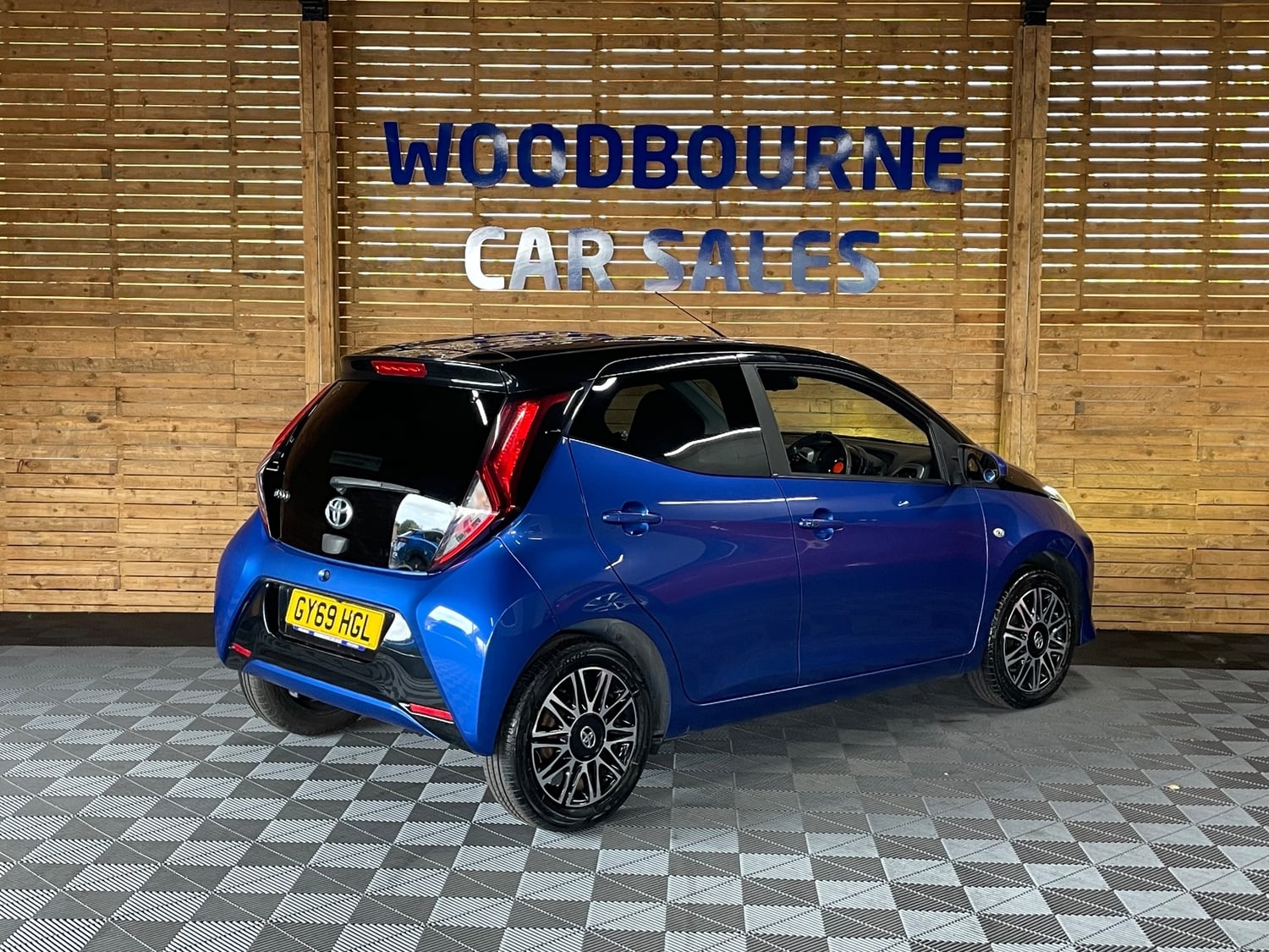 [ berth ]Toyota Aygo