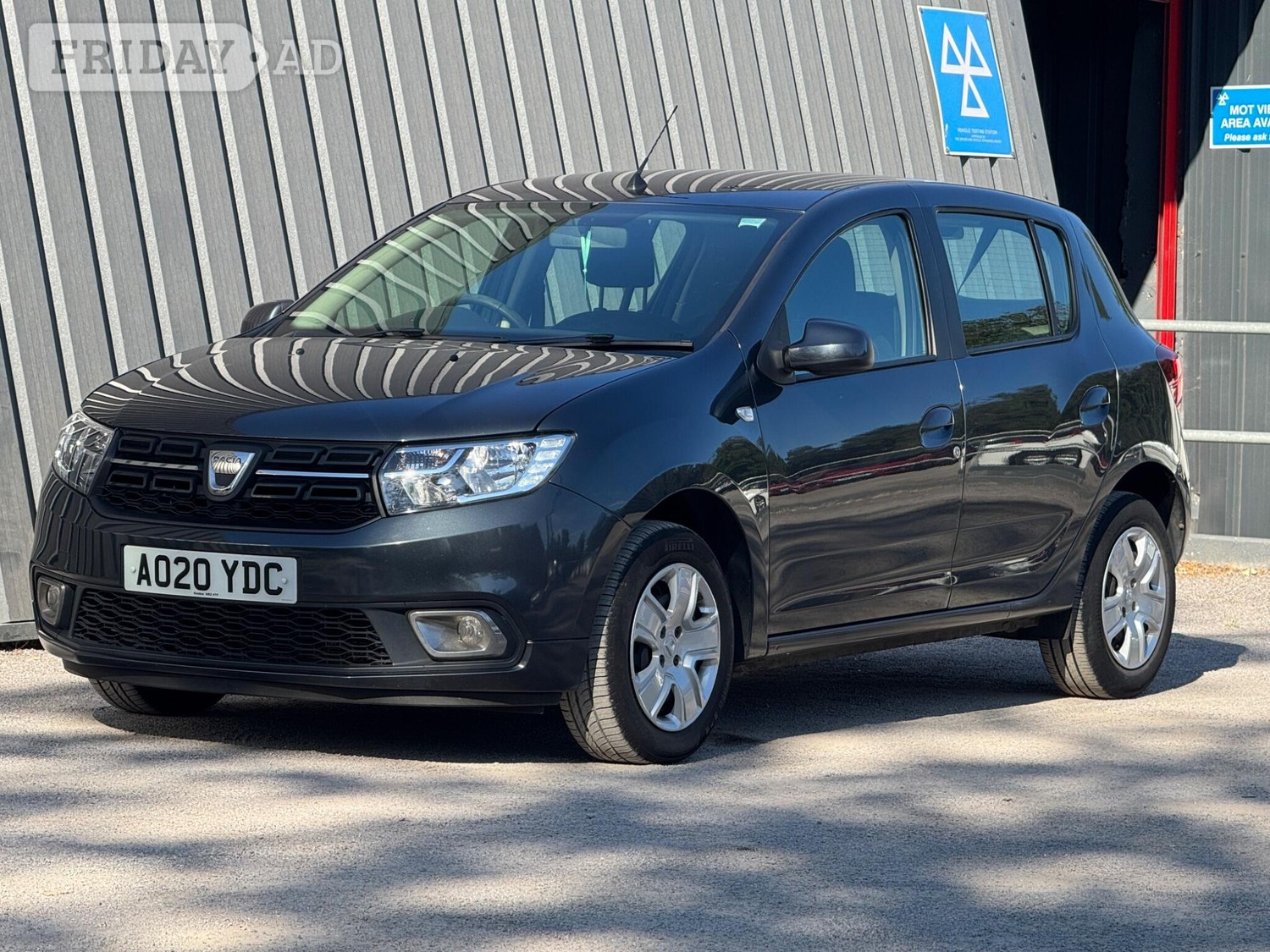 Dacia Sandero 2020 - Cars