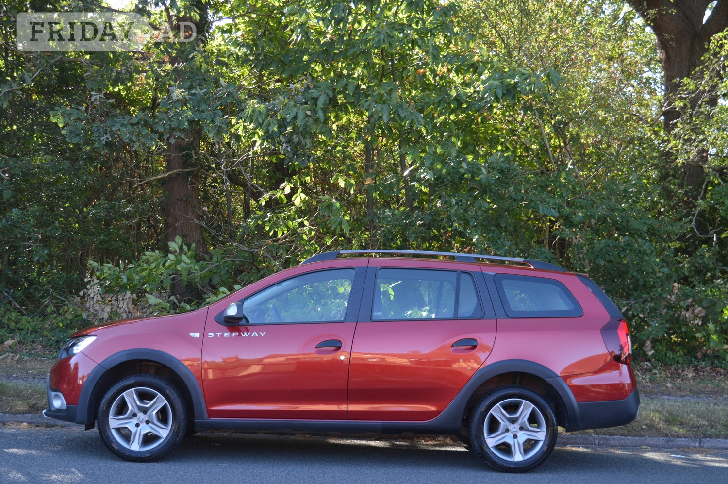 [ berth ]Dacia Logan