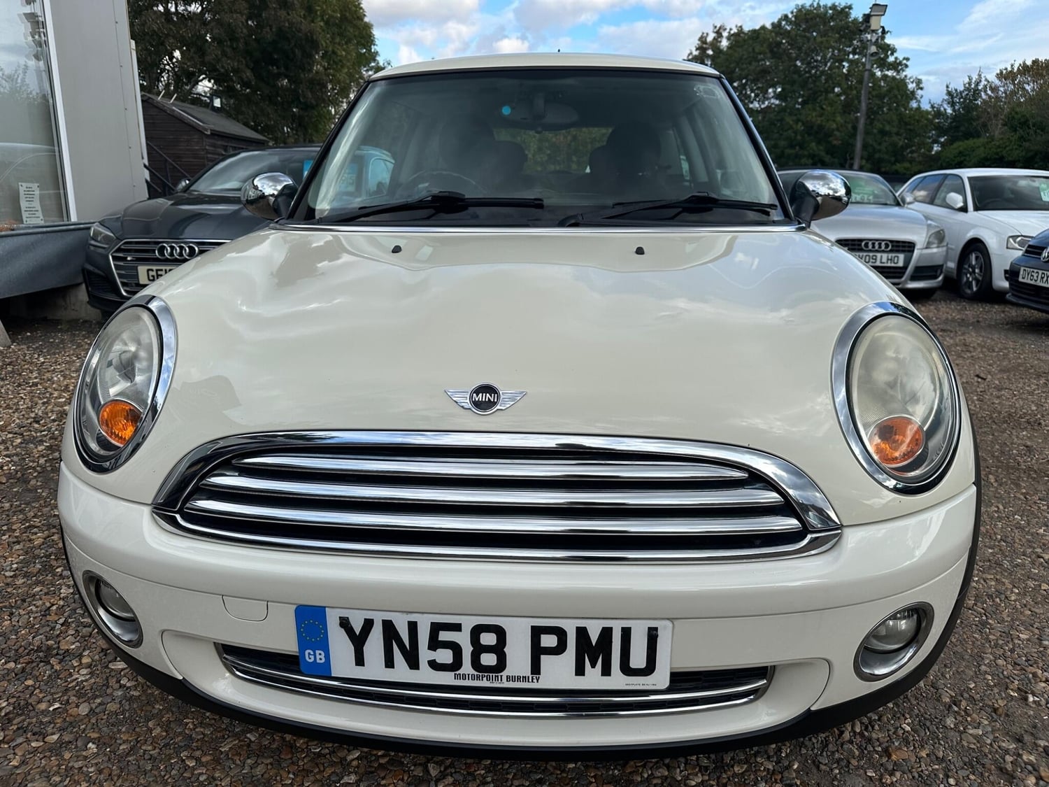 Mini Hatch Sunbury-On-Thames