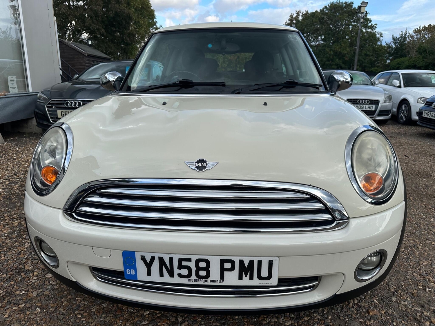 Mini Hatch Sunbury-On-Thames