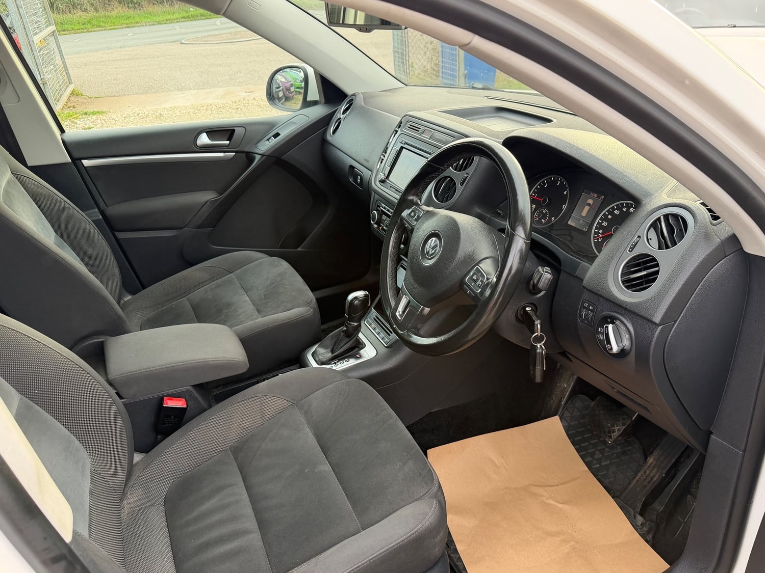 [ berth ]Volkswagen Tiguan