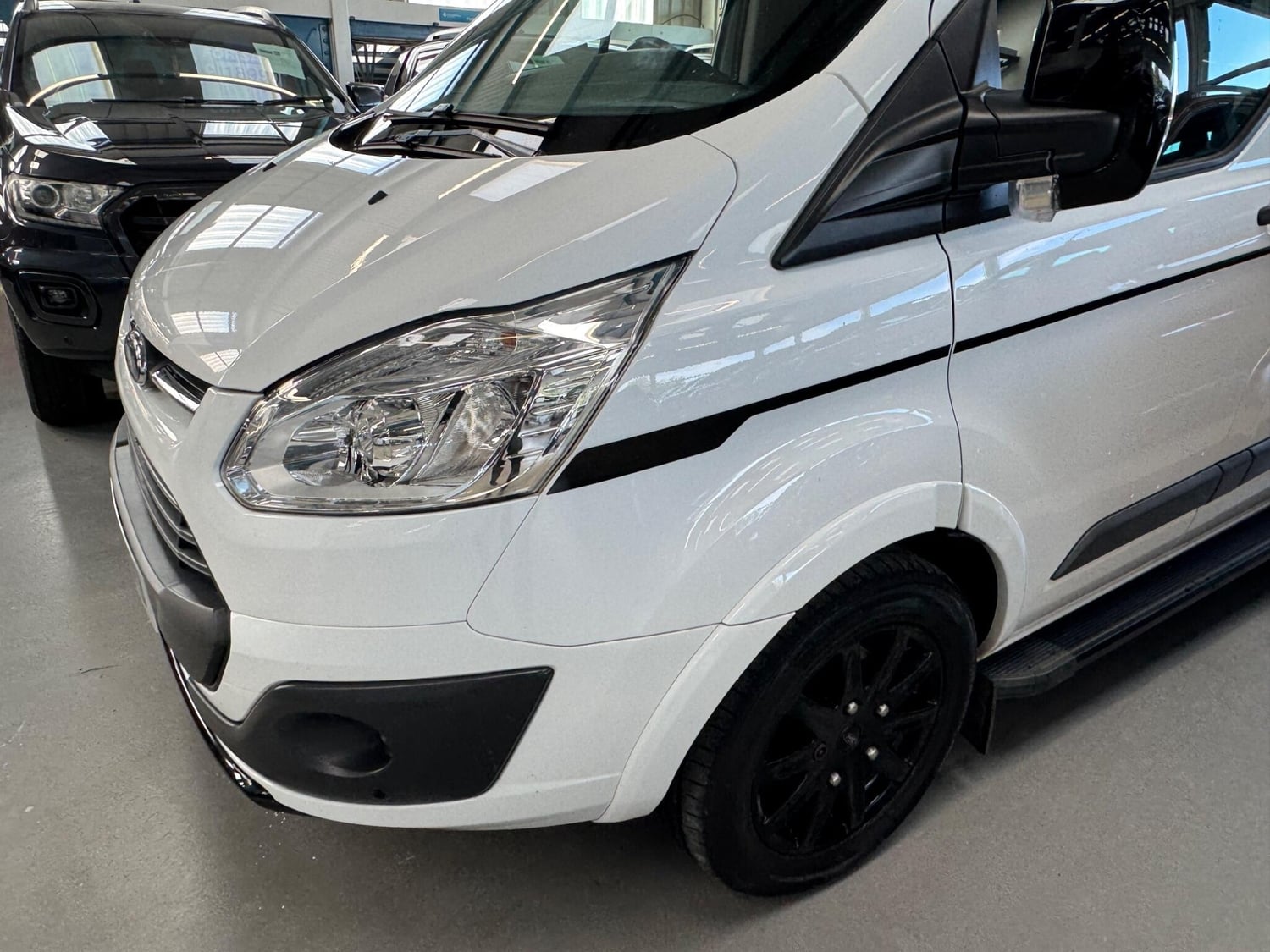 Ford Transit Custom 2018 - Vans & Commercial Vehicles