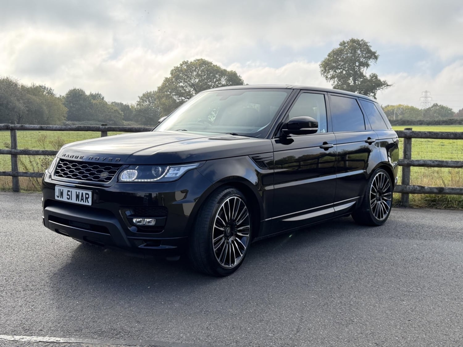 [ berth ]Land Rover Range Rover Sport