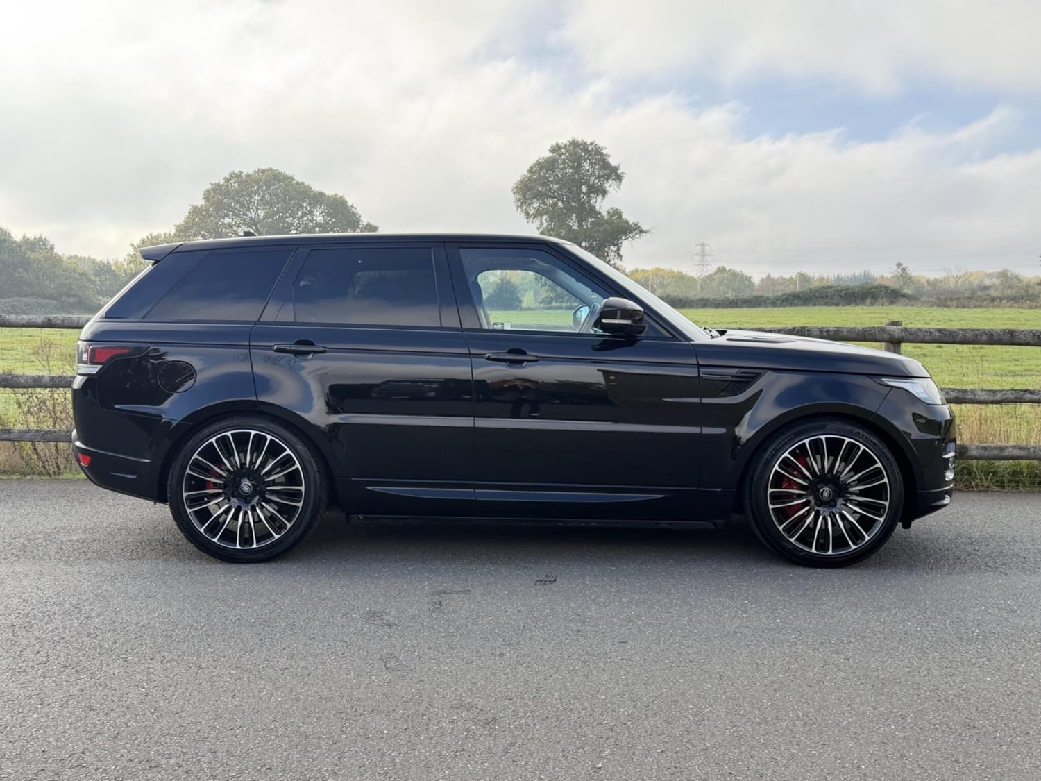 Land Rover Range Rover Sport 2016 - Cars in Reading