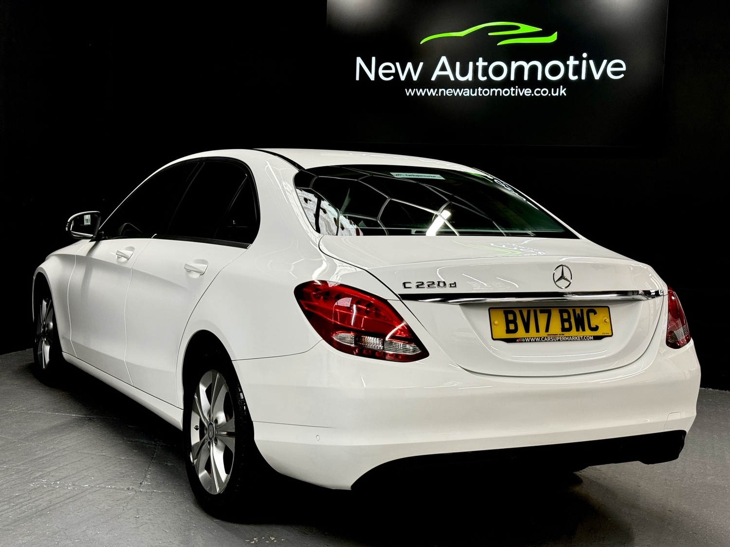 [ berth ]Mercedes-Benz C Class