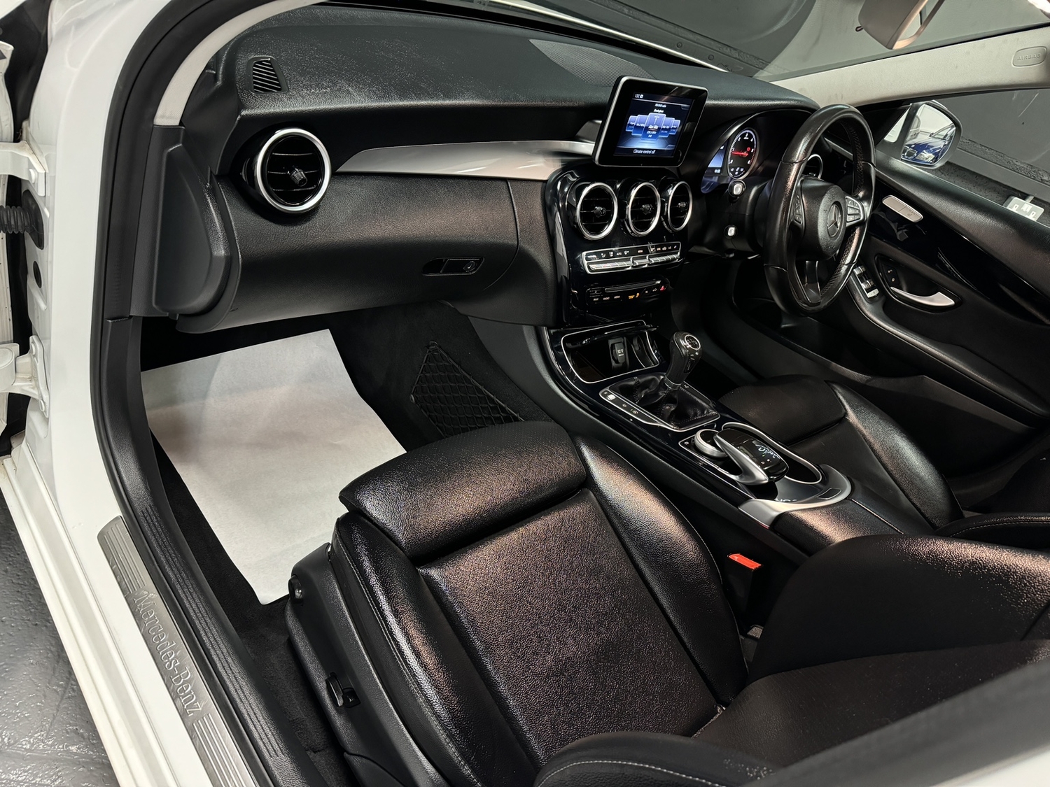 Mercedes-Benz C Class 2017 - Cars