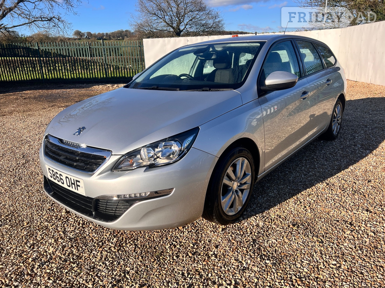[ berth ]Peugeot 308 SW
