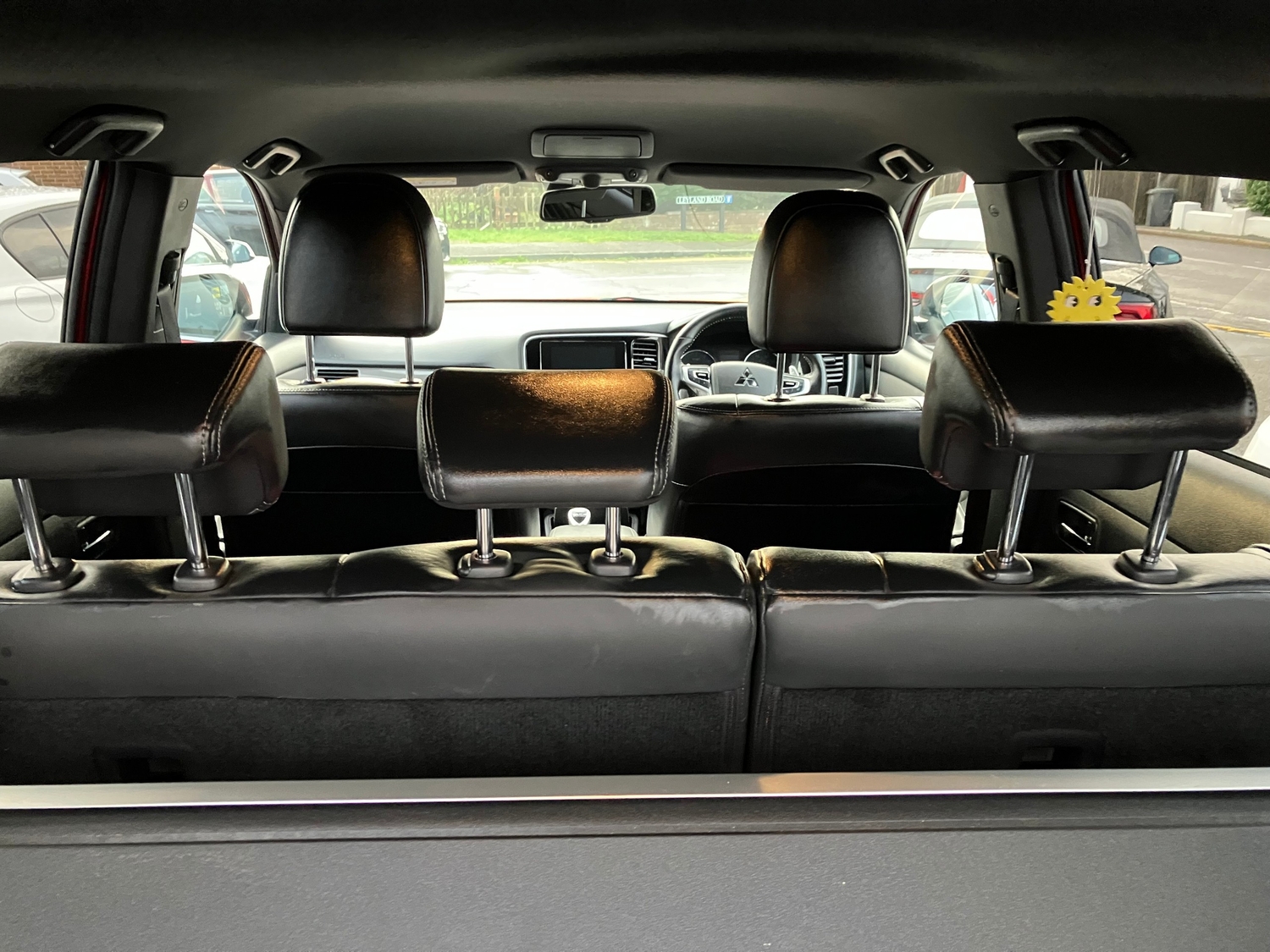 Mitsubishi Outlander 2019 - Cars in Pevensey