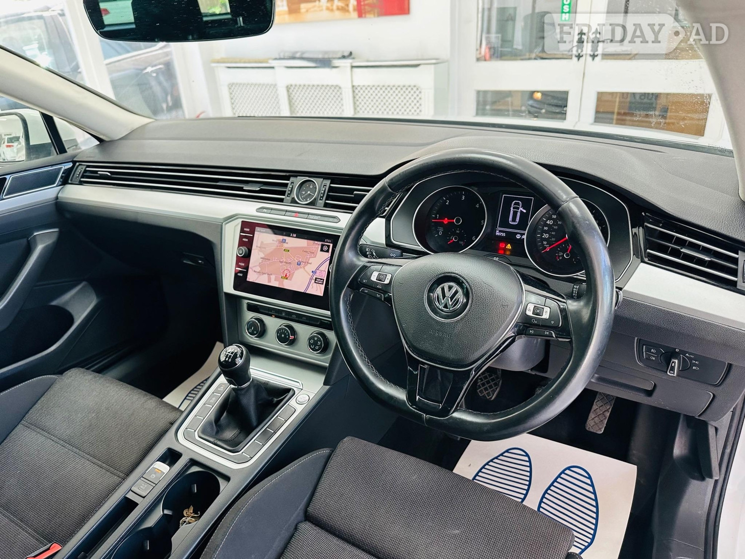Volkswagen Passat 2017 - Cars