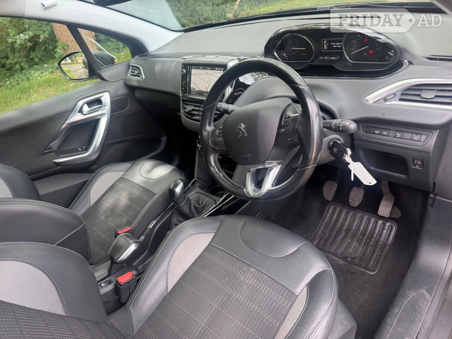 Peugeot 2008 2019 - Cars