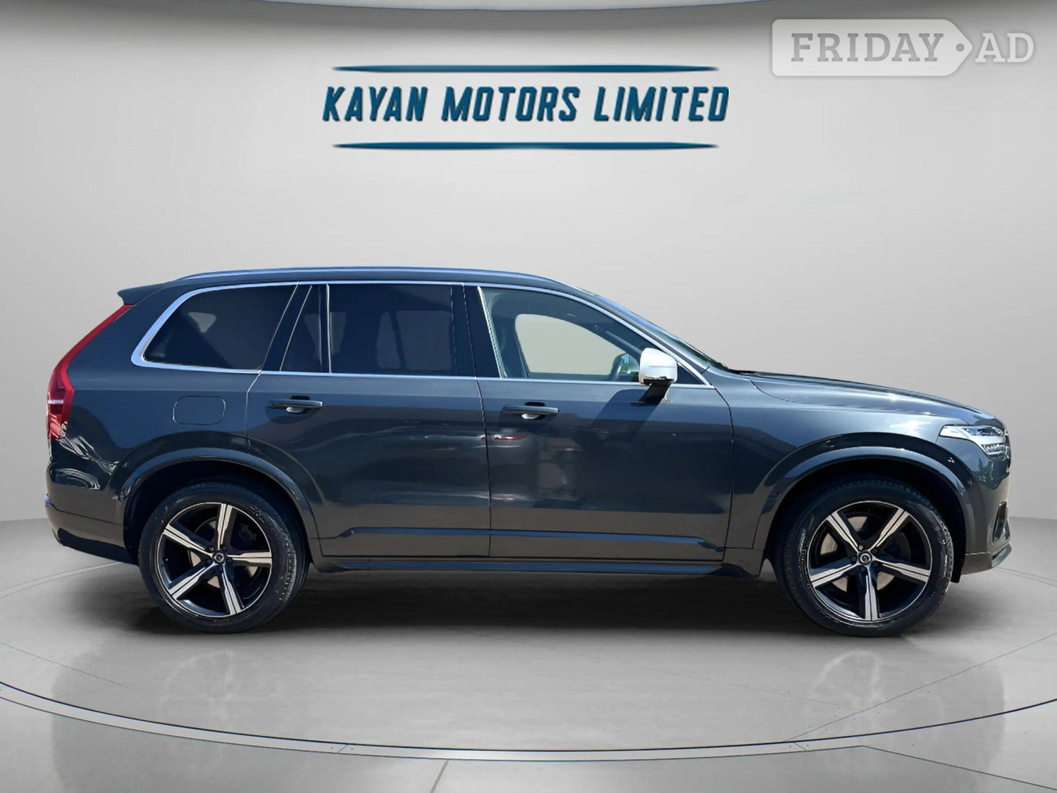 Volvo XC90 2017 - Cars in Kensington