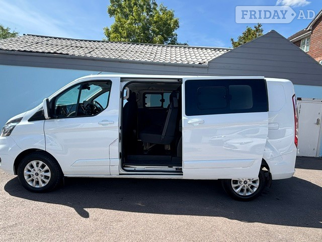 Ford Transit Custom 2022 - Vans & Commercial Vehicles in Southampton