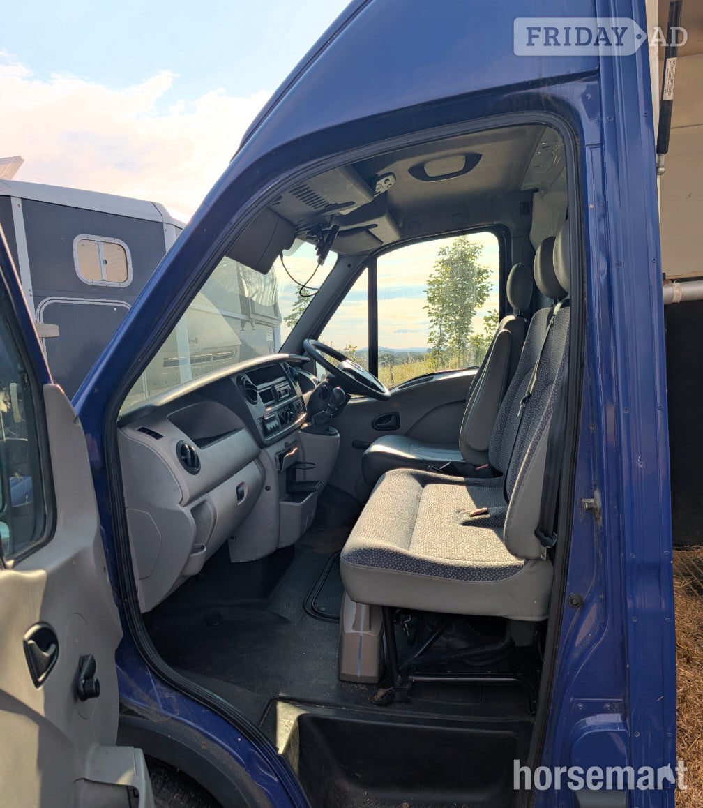 Equi-Sport Movano Vauxhall Horsebox - Trailers & Horseboxes in Aberdeen