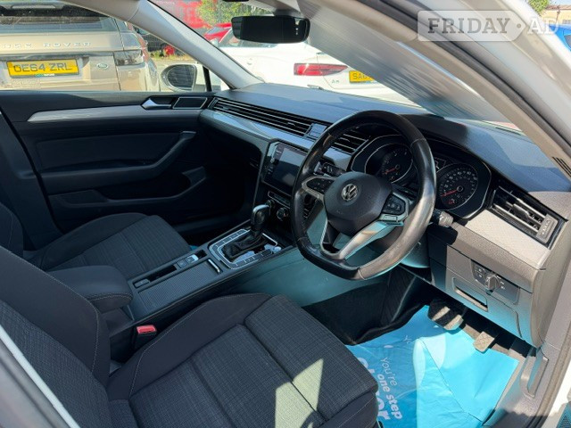 Volkswagen Passat 2020 - Cars