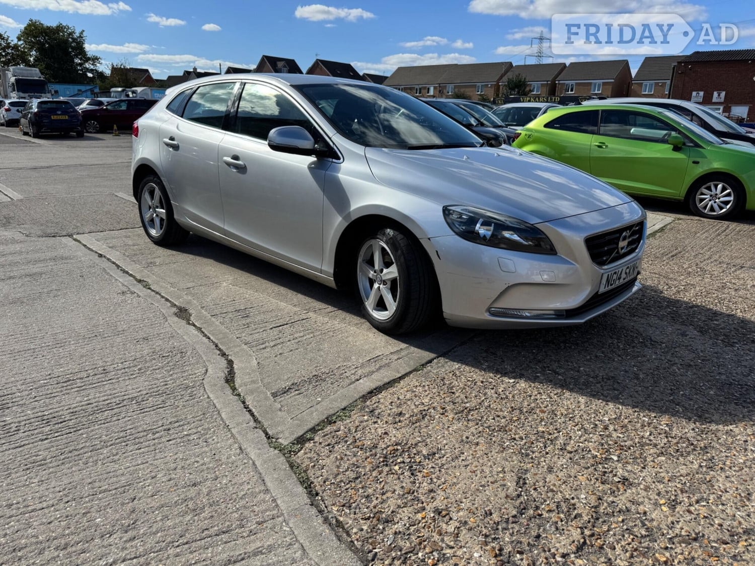 Volvo V40 2014 in Leighton Buzzard
