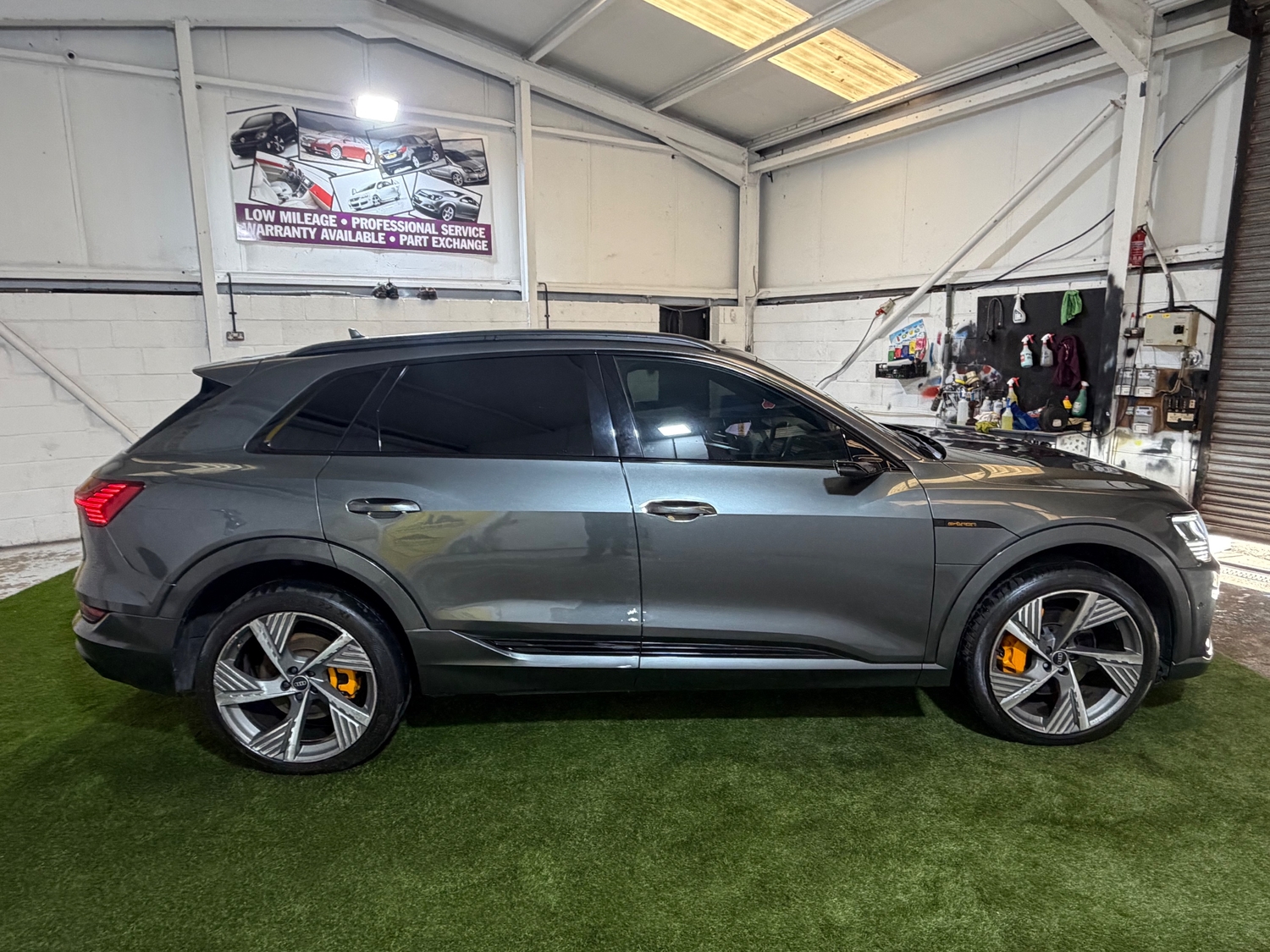 Audi e-tron 2021 - Cars