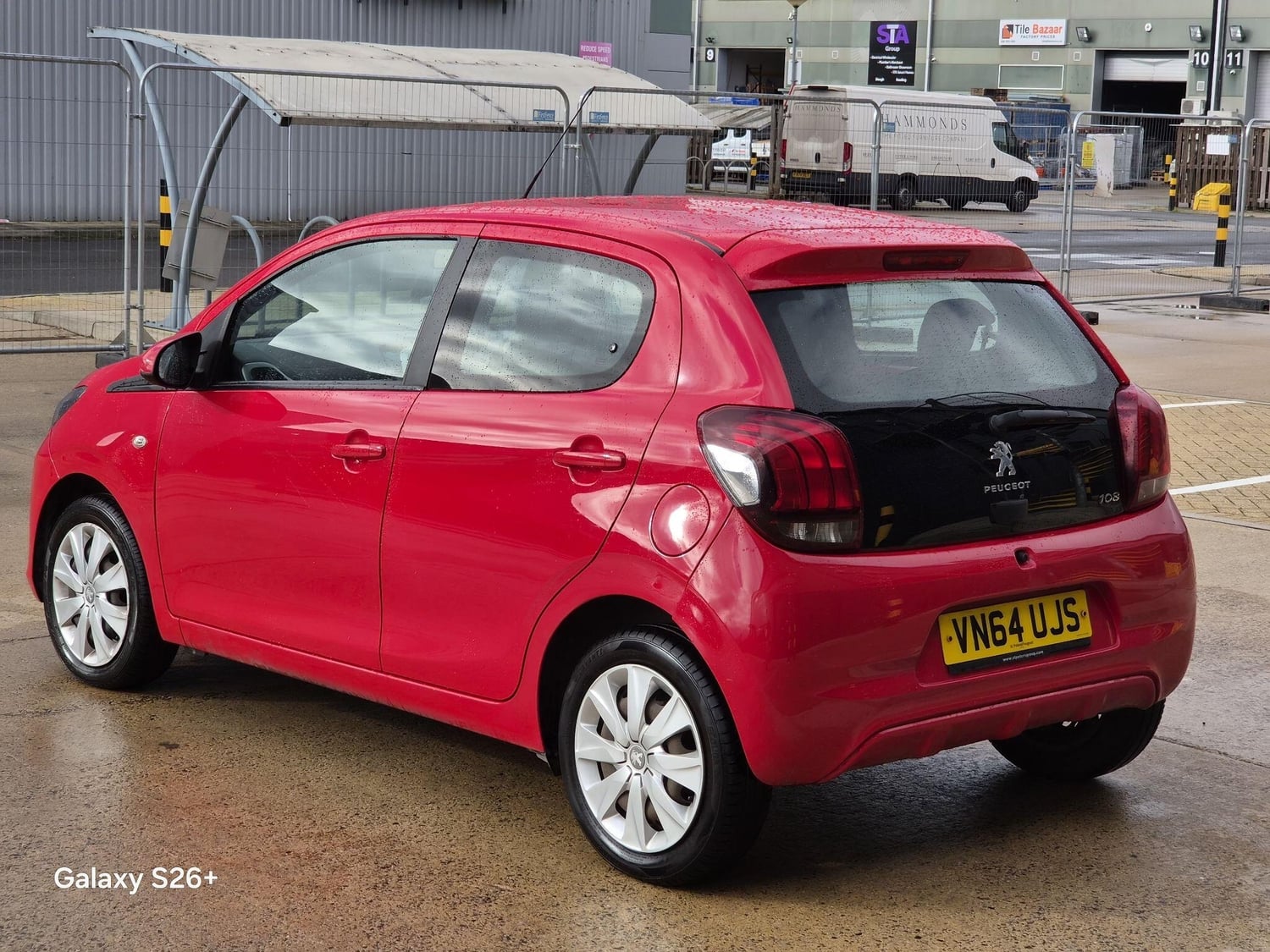 [ berth ]Peugeot 108