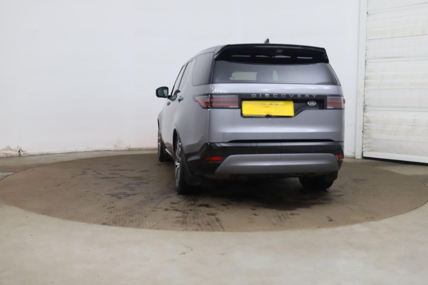 Land Rover Discovery 2023 - Cars in Coventry