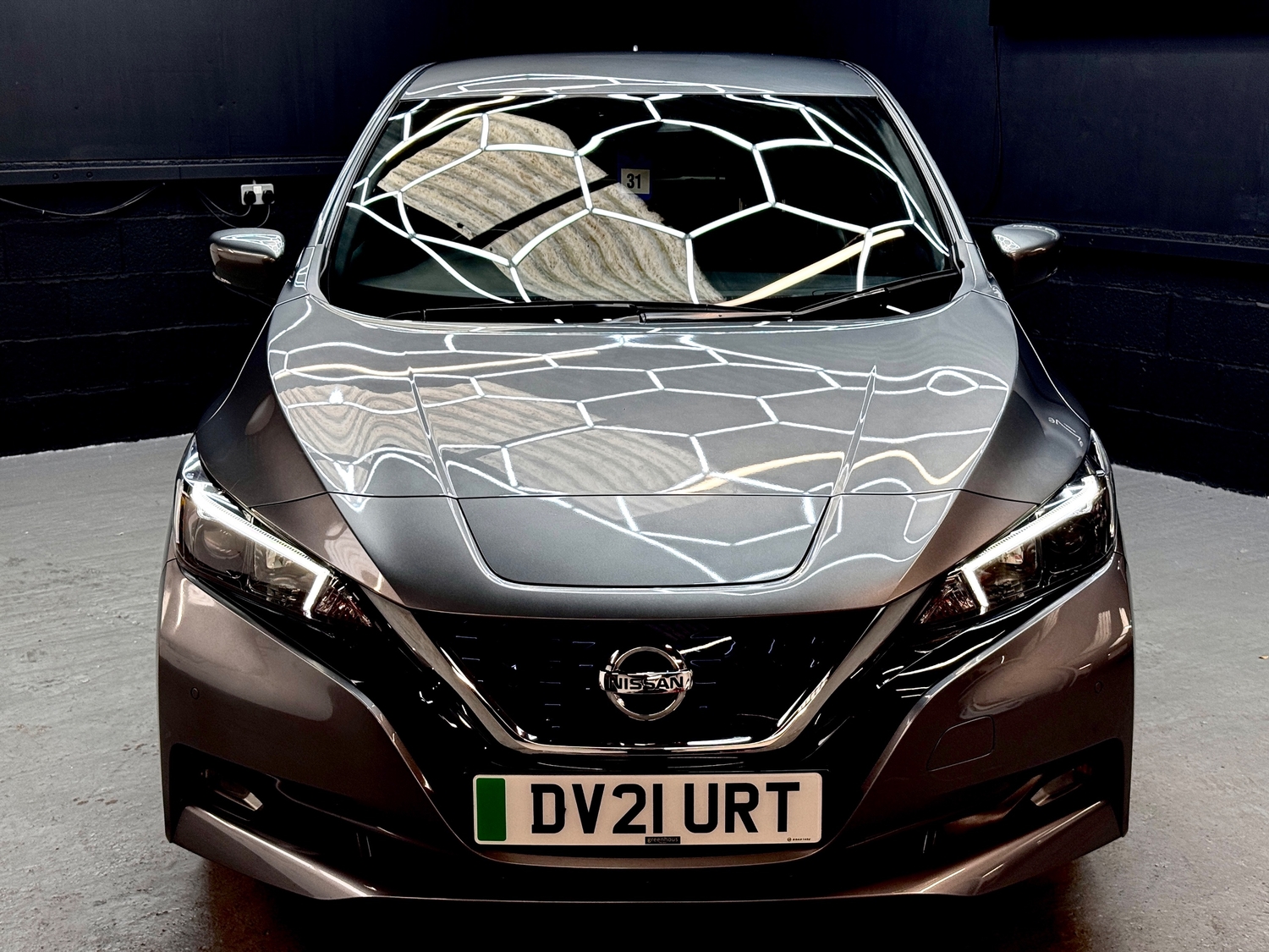 [ berth ]Nissan LEAF