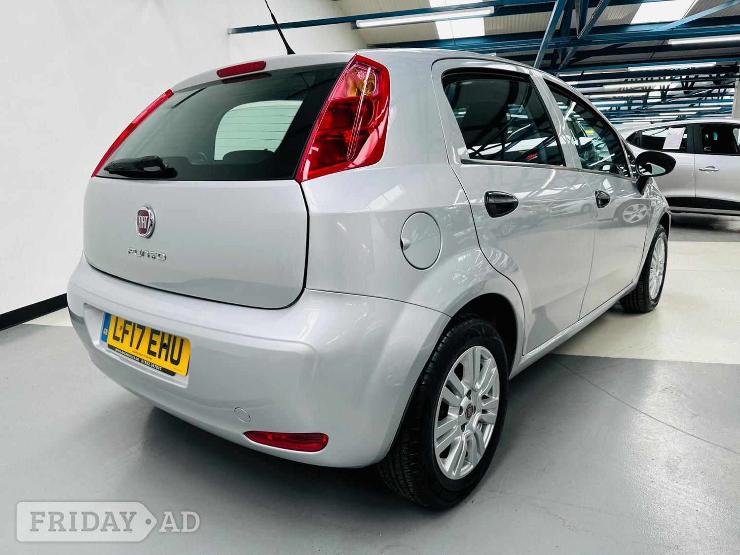 Fiat Punto 2017 - Cars
