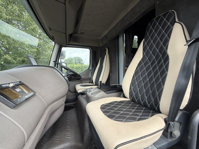 CA Elite Coach works DAF LF Automatic Horsebox - Trailers & Horseboxes