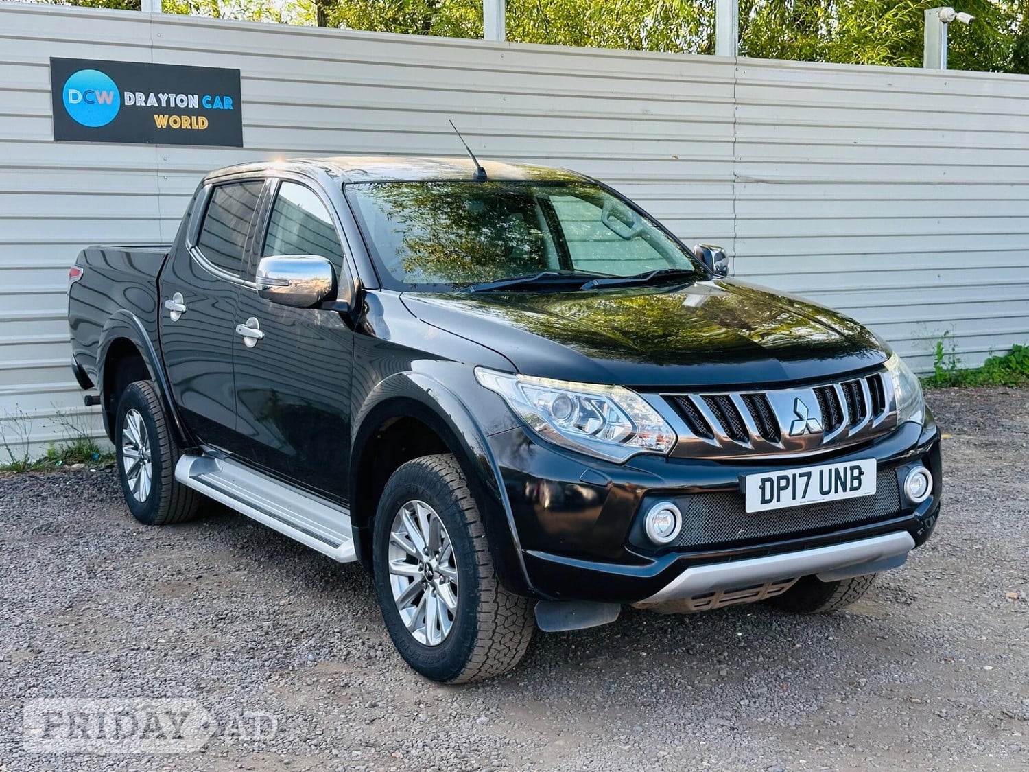 Mitsubishi L200 2017 - Vans & Commercial Vehicles in Hillingdon