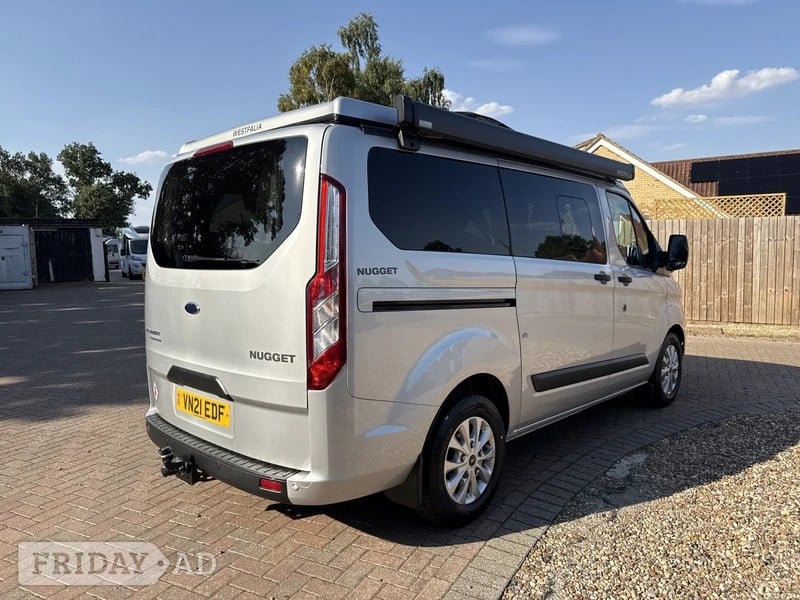 [ berth ]Ford Transit Custom Nugget