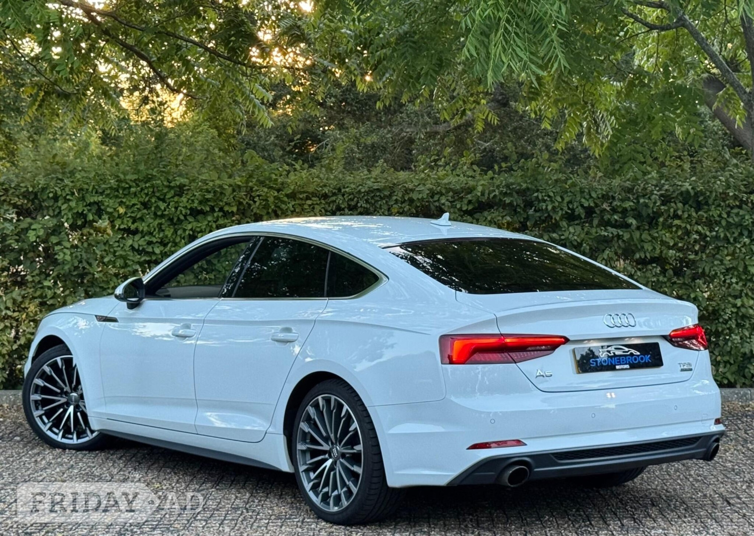 [ berth ]Audi A5