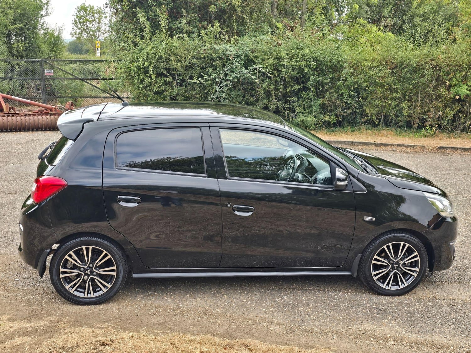 Mitsubishi Mirage 2016 - Cars