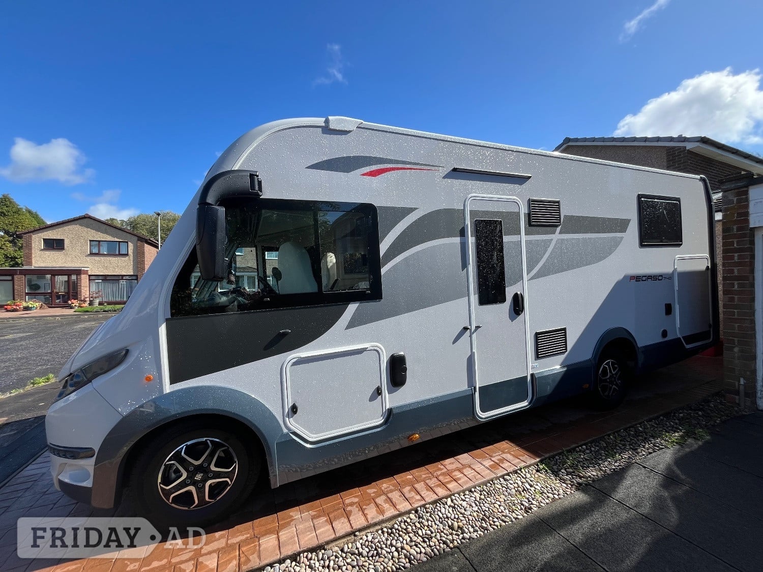 [ berth ]Roller Team Pegaso 740