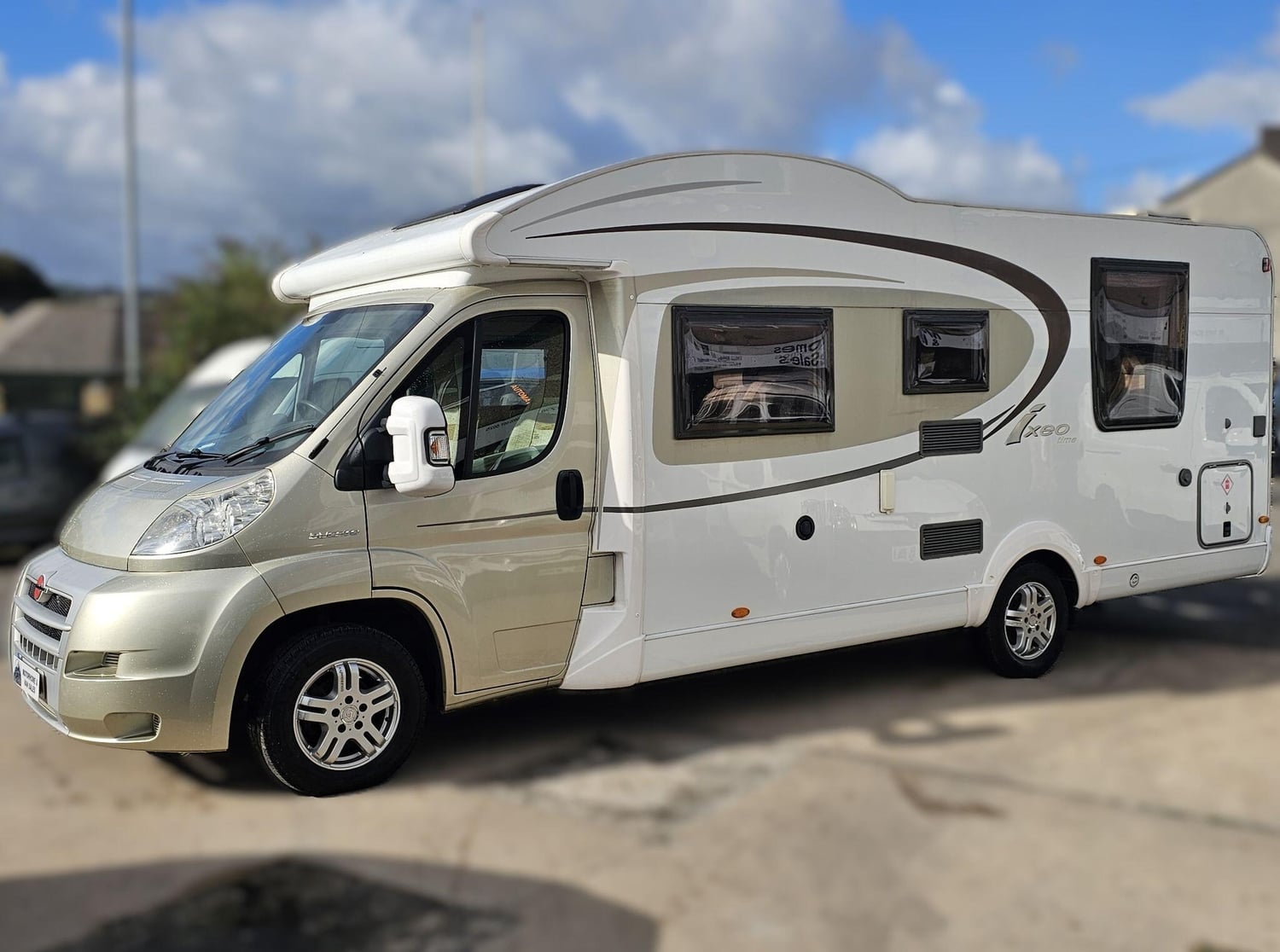 Burstner Ixeo Time IT 720 Low Profile Coachbuilt 4 berth Motorhome 2011 for sale - Motorhomes & Caravans in Halifax