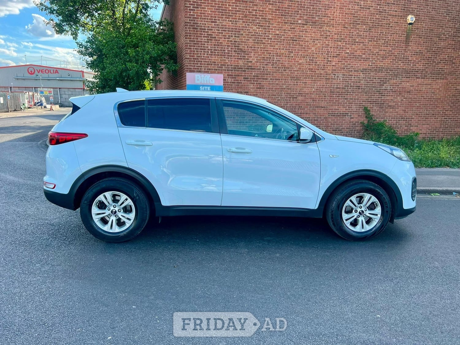 [ berth ]Kia Sportage