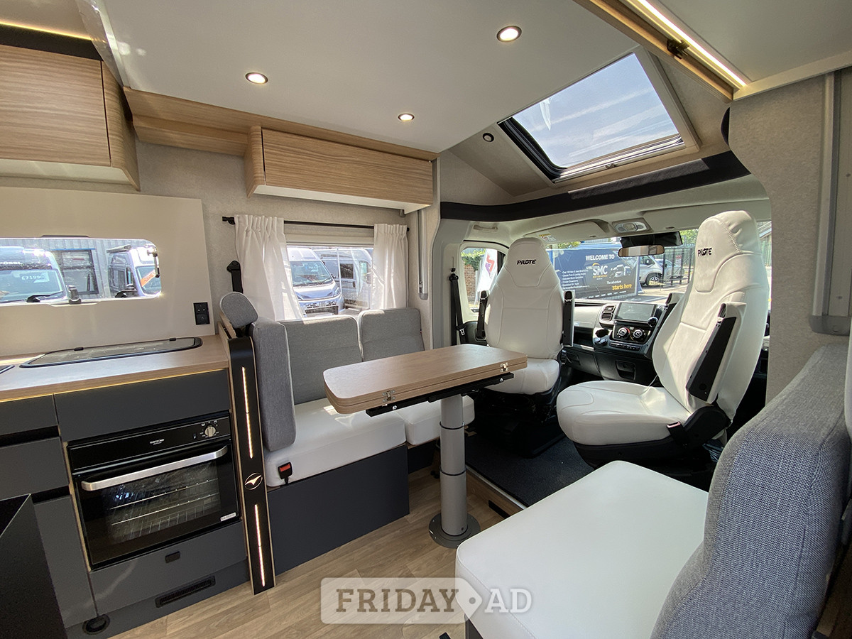 Pilote Expression P740 FGJ 2026 for sale - Motorhomes & Caravans
