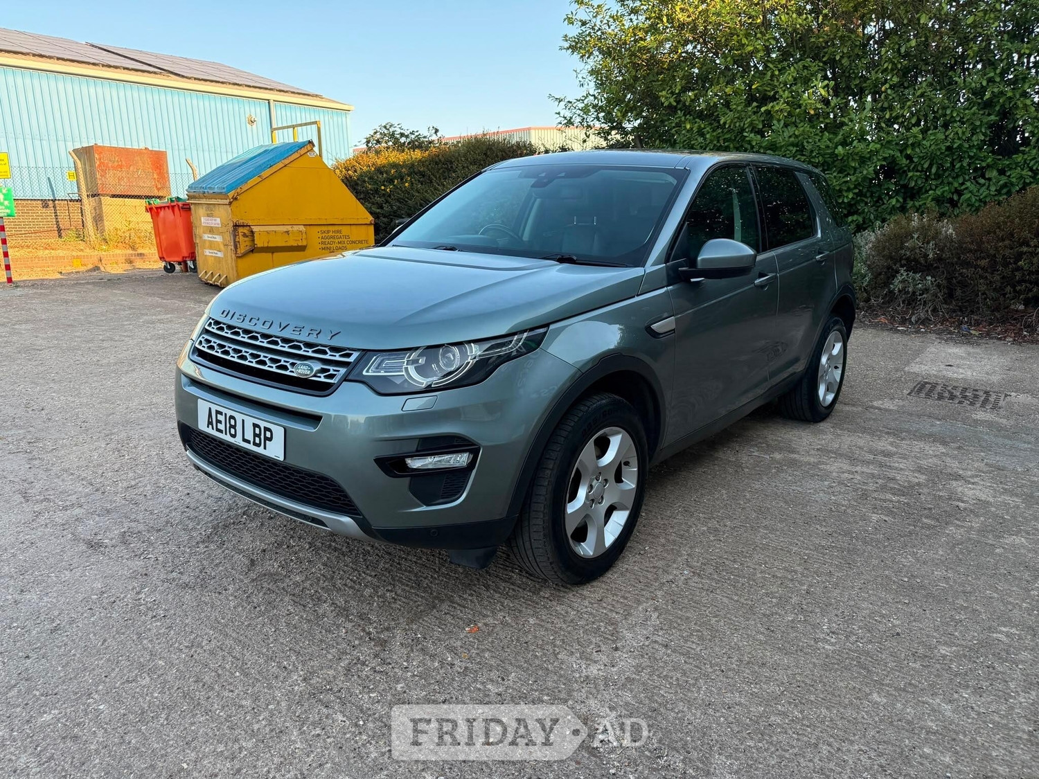 [ berth ]Land Rover Discovery Sport