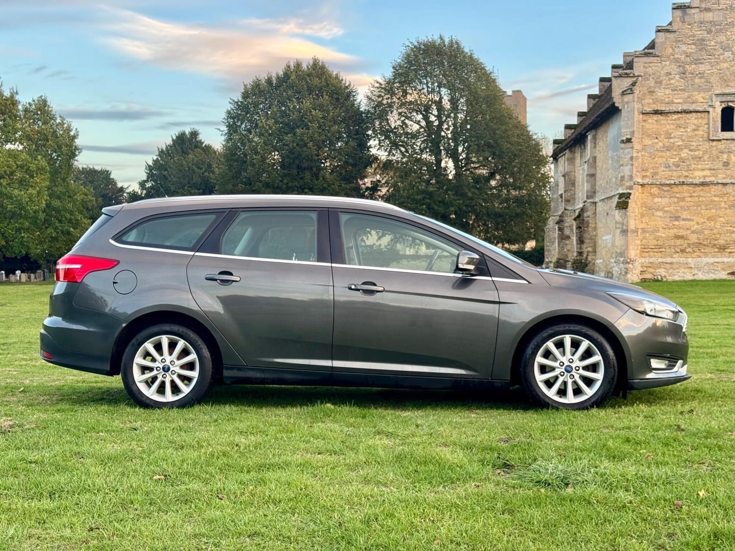 [ berth ]Ford Focus